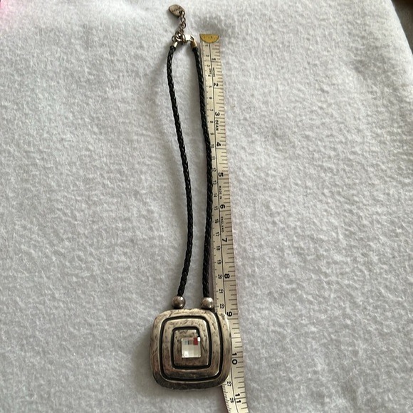 SWIRL STATEMENT NECKLACE - Picture 8 of 8